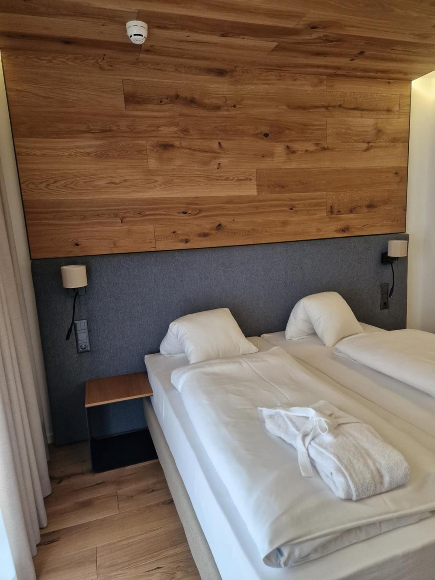 היליגנבלוט Hotel Kaerntnerhof מראה חיצוני תמונה
