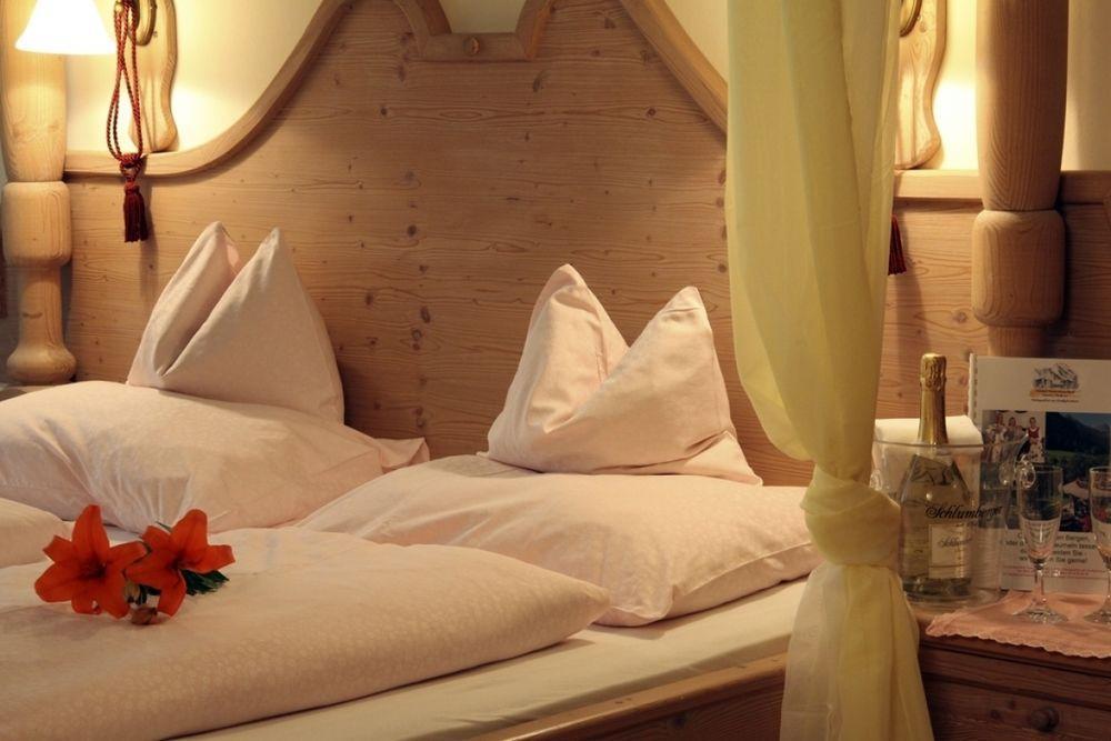 היליגנבלוט Hotel Kaerntnerhof מראה חיצוני תמונה